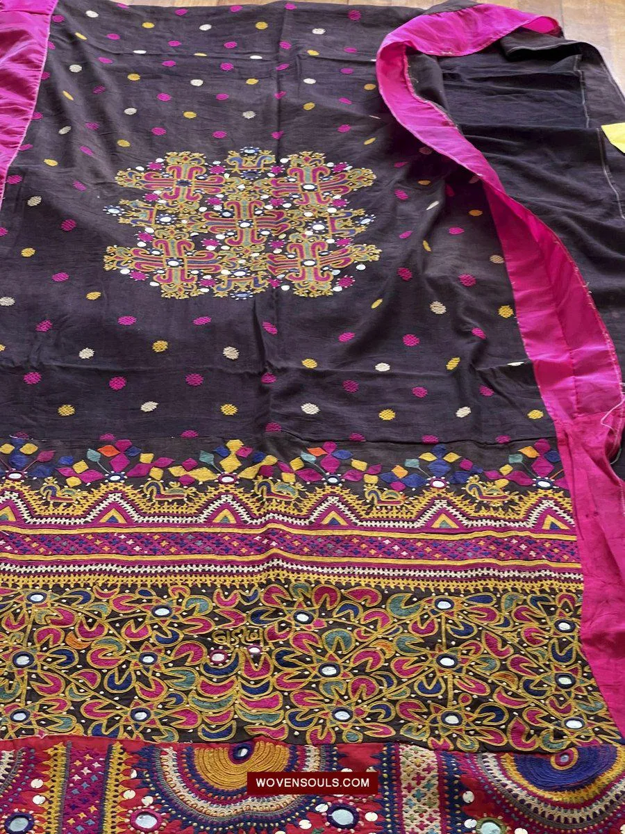 181 Vintage Embroidery Wedding Sari from Kutch