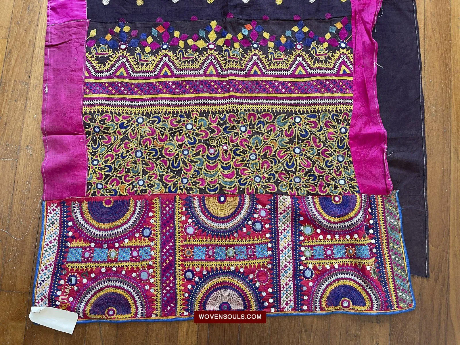 181 Vintage Embroidery Wedding Sari from Kutch