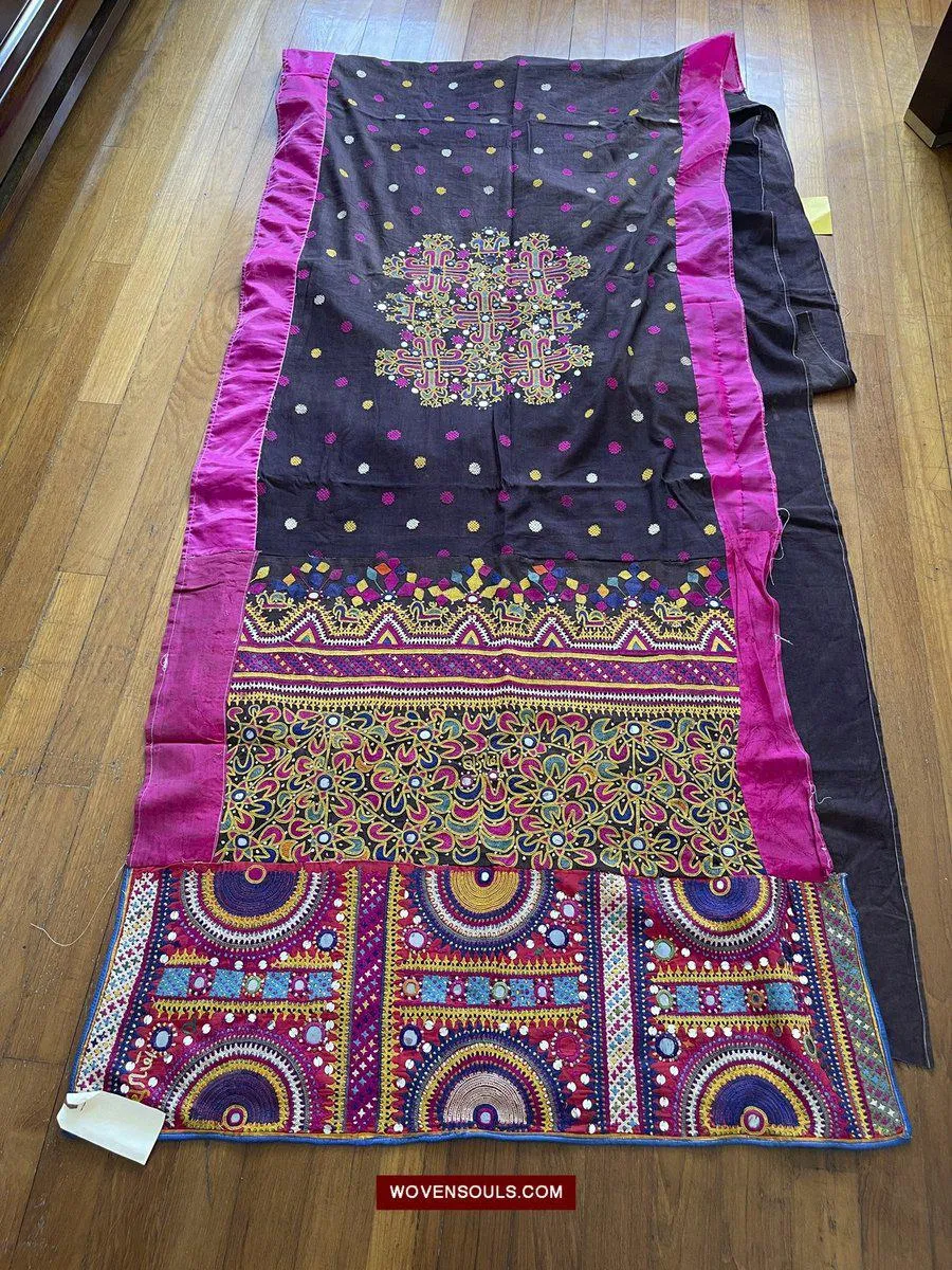 181 Vintage Embroidery Wedding Sari from Kutch