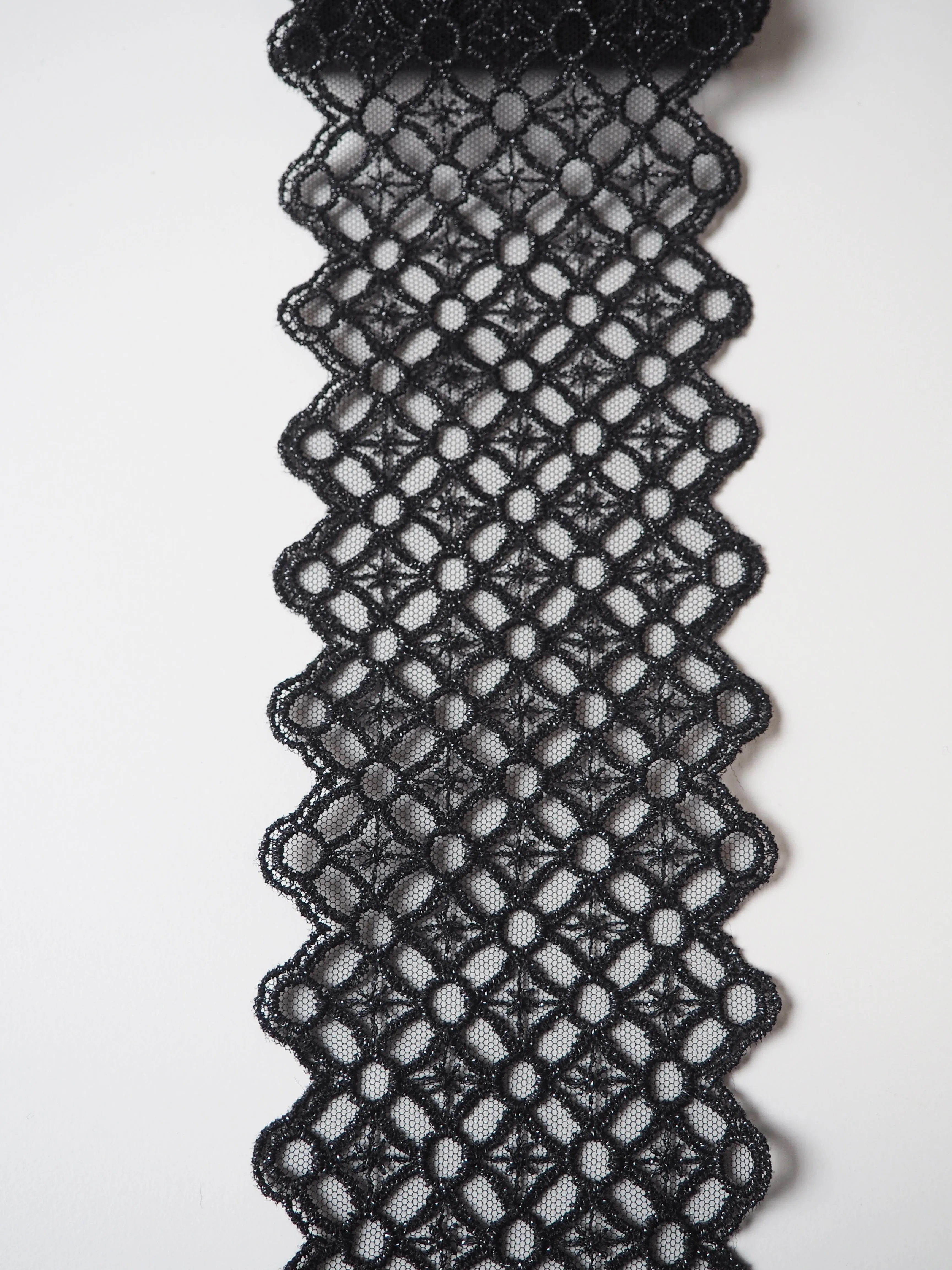 Black Lurex Twinkle Scallop Lace Trim 10cm