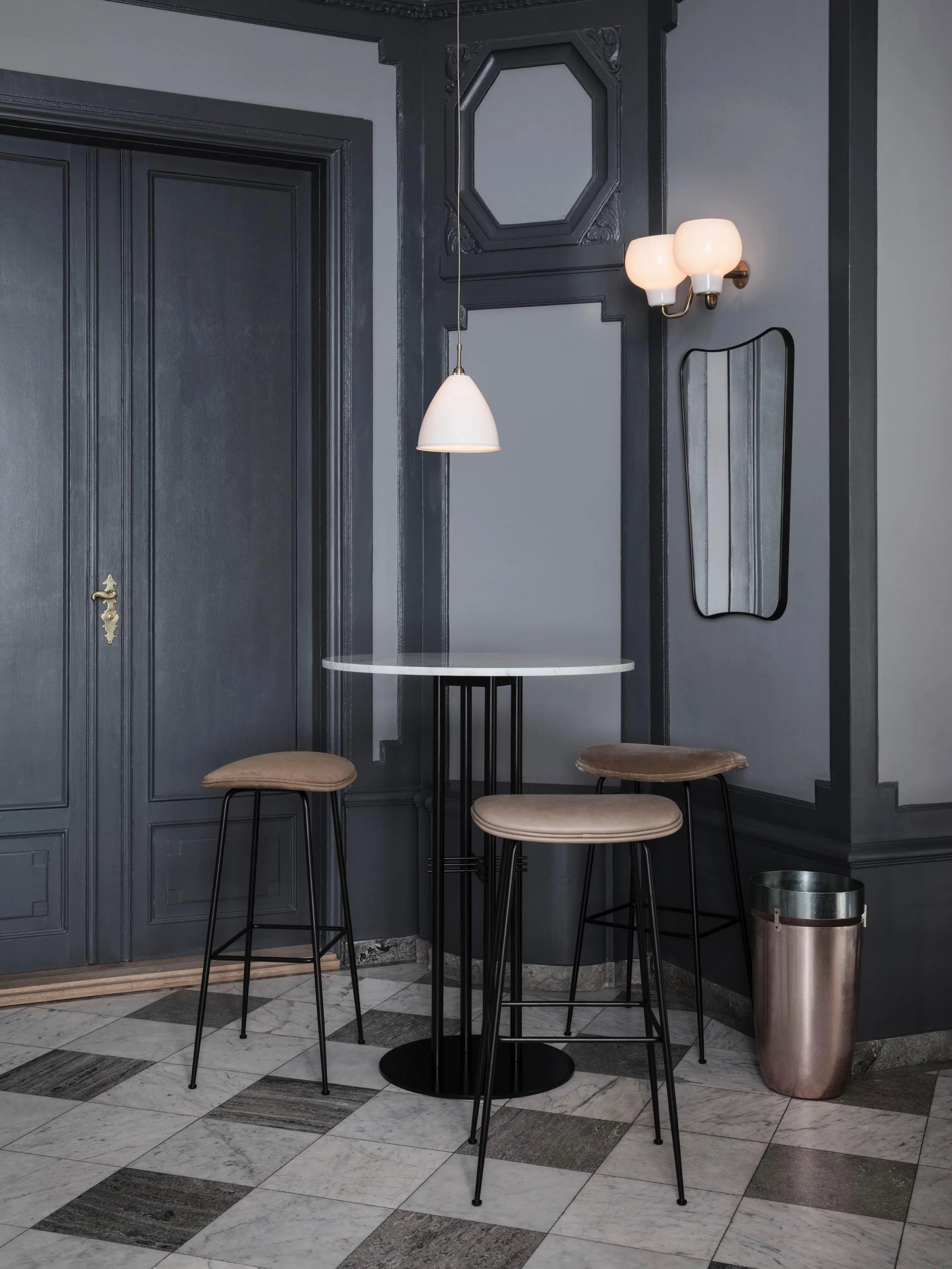 FA 33 Gio Ponti Rectangular Mirror by Gubi