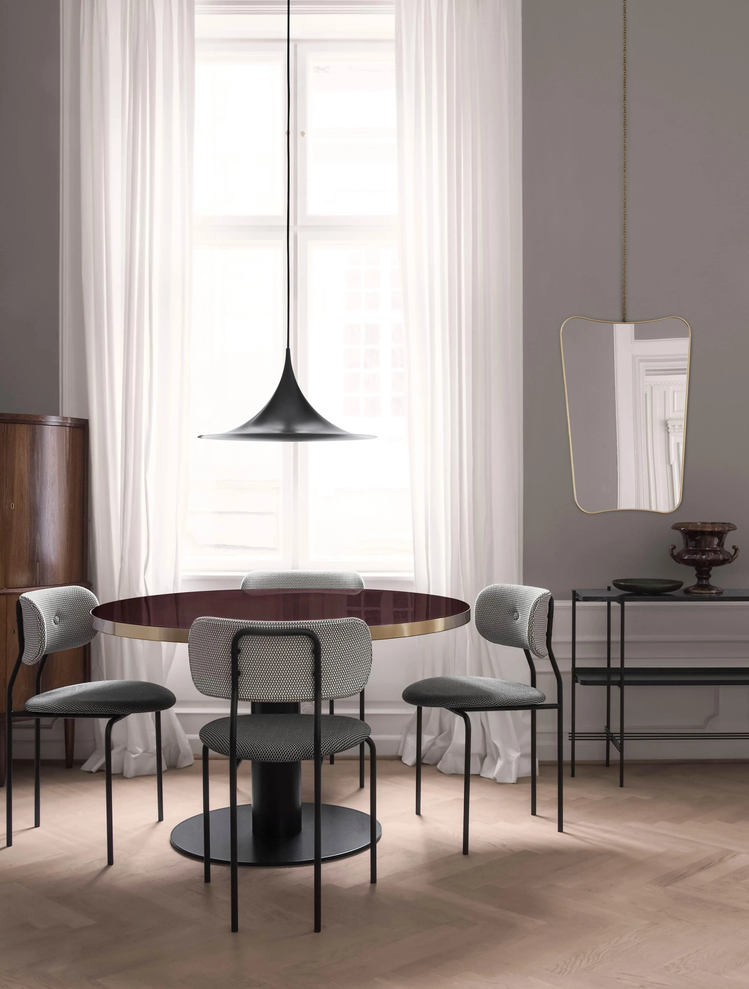FA 33 Gio Ponti Rectangular Mirror by Gubi