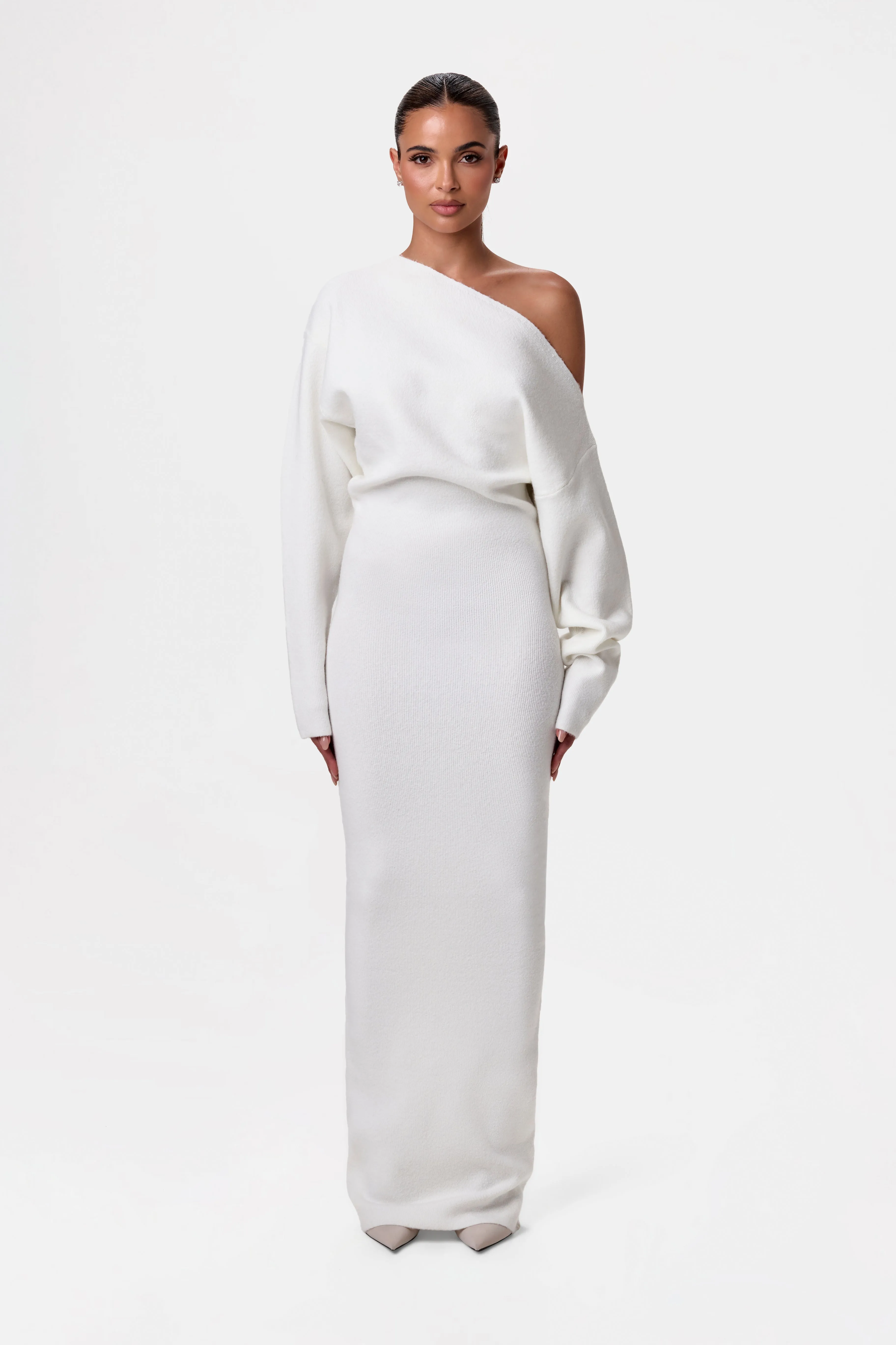 Elegant Knitted Off-Shoulder Maxi Sweater Dress