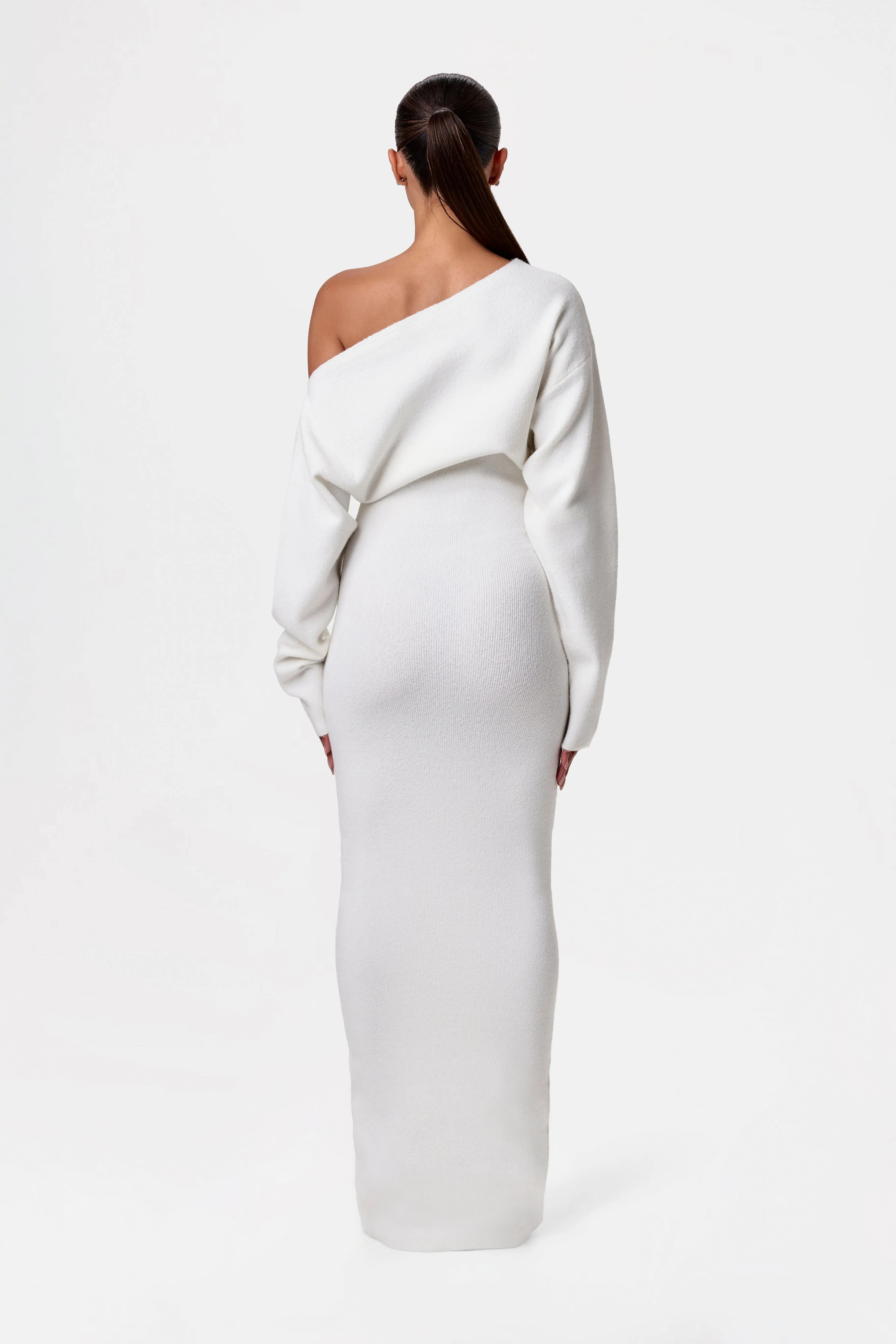 Elegant Knitted Off-Shoulder Maxi Sweater Dress