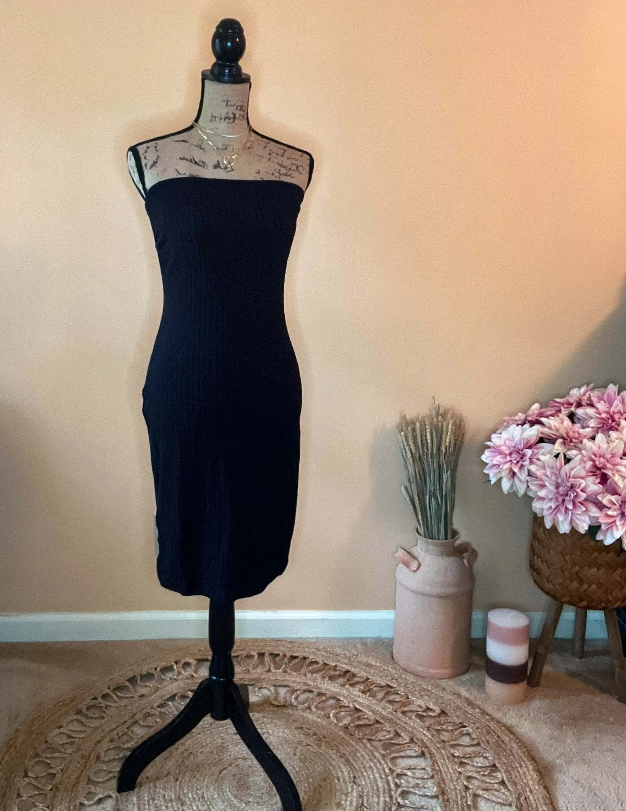 Pretty Little Thing Mini Tube Dress - Black