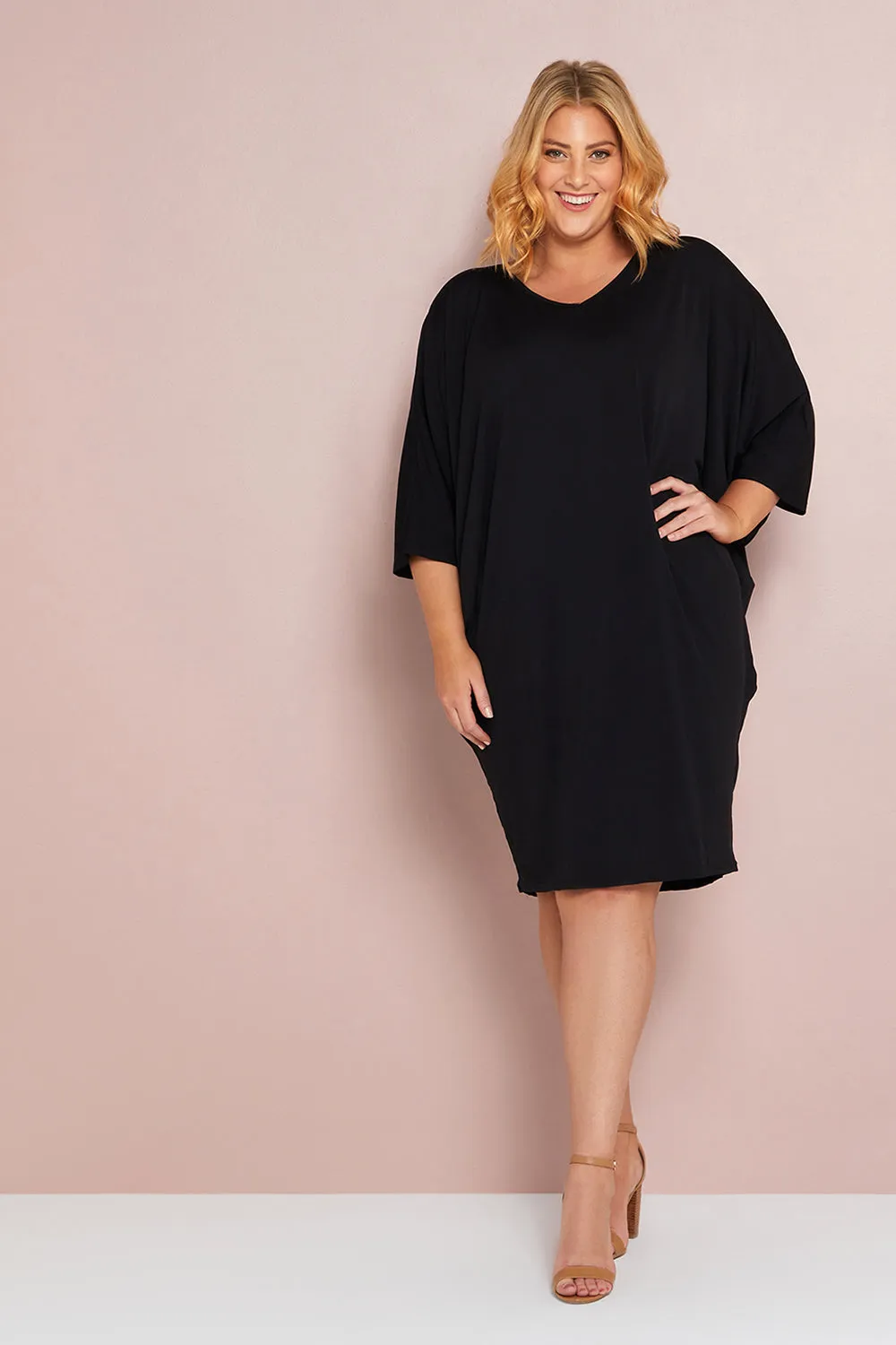 Short Cocoon Dress - Black