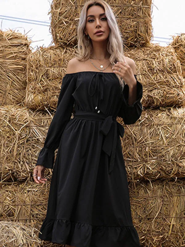 TEEK - Black Long Sleeved Dress
