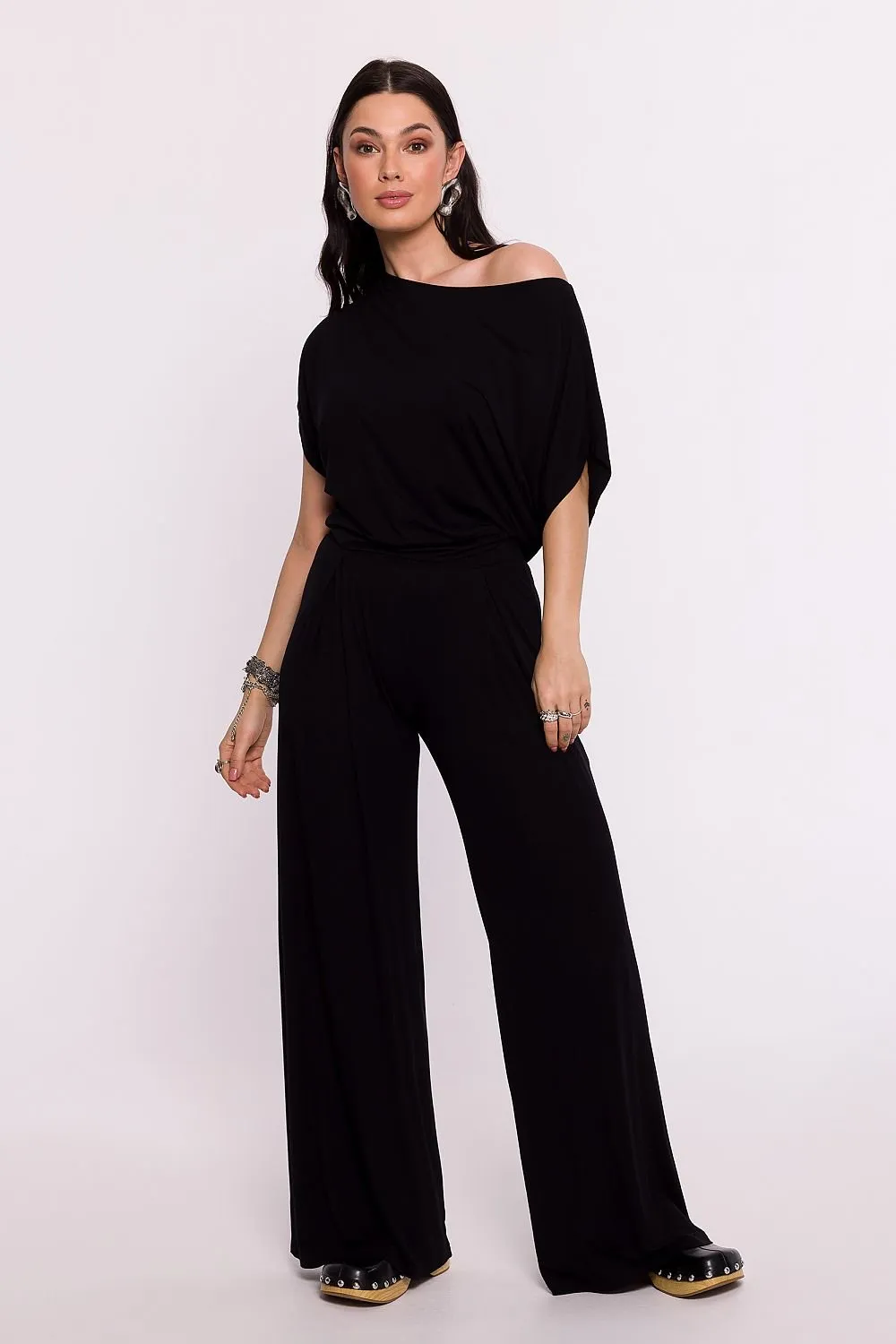 TEEK - Simple Off-Shoulder Blouse